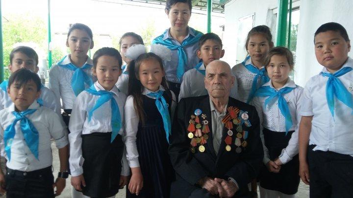 Жас Ұлан
