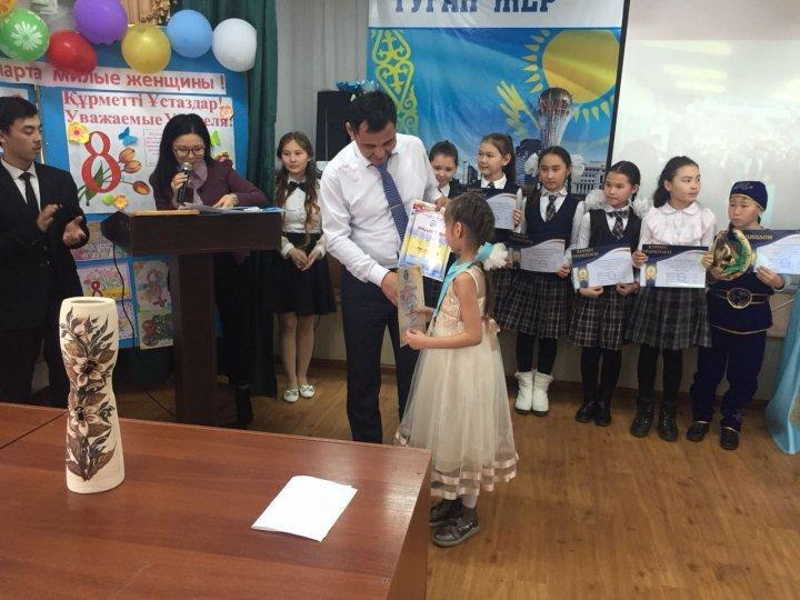 8 наурыз-Халықаралық әйелдер күніне орай өткізілген салтанатты жиын