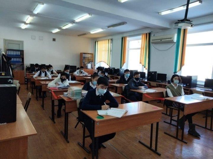 Ата-аналар  назарынаІ  2021 оқу  жылының 3 тоқсанынан  бастап Ю.Гагарин атындағы №29 орта  мектептің 9-11 сынып оқушылары аралас оқу форматына  көшірілді.  Барлық санитарлық  жағдайлар сақталып, сабақтар  өз  деңгейінде  өткізілуде.